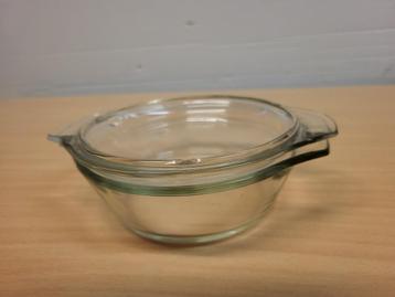 Oven schaal glas met ook glazen deksel. beschikbaar voor biedingen