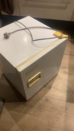 Samsung koelkastje, Witgoed en Apparatuur, Koelkasten en IJskasten, Minder dan 75 liter, Ophalen, Minder dan 85 cm