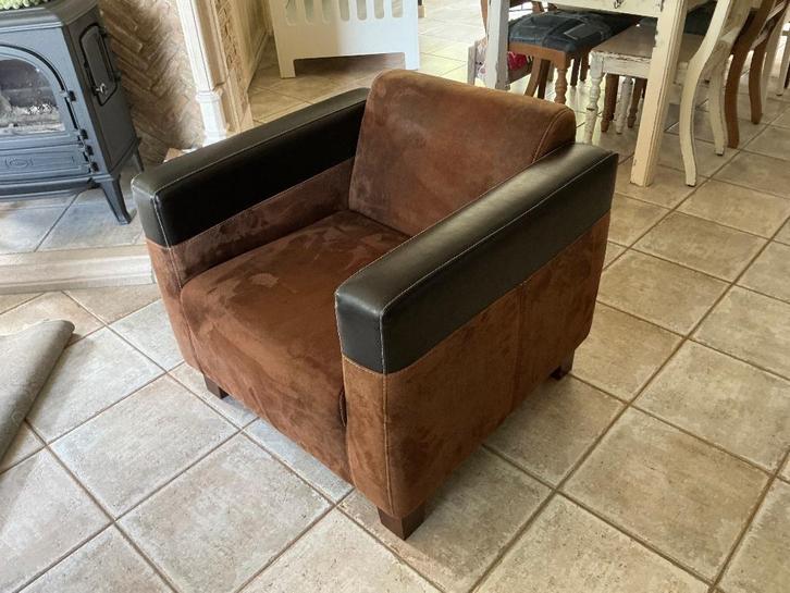 Fauteuil nauwelijks gebruikt, Huis en Inrichting, Fauteuils, Zo goed als nieuw, Leer, Stof, 50 tot 75 cm, Minder dan 75 cm, Ophalen