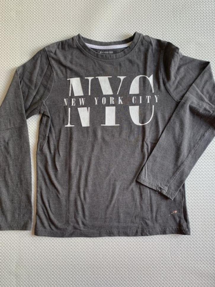 Longsleeve van Primark, maat 122 / 128 nog NIEUW (Y399), Kinderen en Baby's, Kinderkleding | Maat 122, Nieuw, Jongen, Shirt of Longsleeve