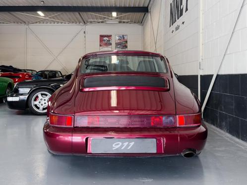 Porsche 964 Carrera 2 coupe Handbak 'Velvet Red Metallic', Auto's, Porsche, Bedrijf, Benzine, Coupé, Handgeschakeld, Rood, Onderhoudsboekje