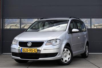 Volkswagen Touran 1.4 TSI Comfortline 7p Cruise - Clima - Yo beschikbaar voor biedingen