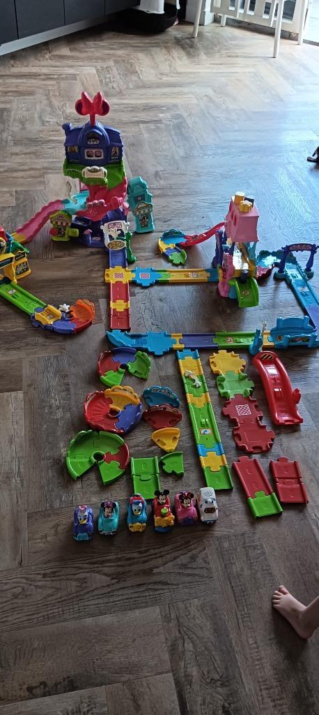 Toet toet Micky mous, Kinderen en Baby's, Speelgoed | Racebanen, Zo goed als nieuw, Racebaan, Handmatig, Overige merken, Zelf te bouwen