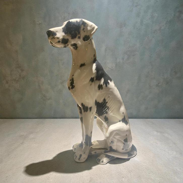 Vintage Deense Dog Keramiek Beeld Harlekijn, Tuin en Terras, Tuinbeelden, Zo goed als nieuw, Dierenbeeld, Overige materialen, Ophalen of Verzenden