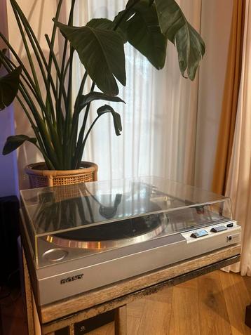 Sony PS-155 half-automatische platenspeler  beschikbaar voor biedingen