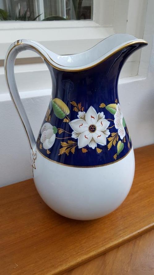 Grote schenkkan Kobalt met goud bloem decor, Antiek en Kunst, Antiek | Servies los, Ophalen of Verzenden