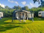 Compacte Burstner Club met ruime voortent, Caravans en Kamperen, Caravans, Standaardzit, Omvormbare zithoek, Uitbouw voortent
