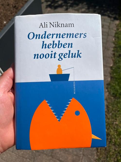 Ali Niknam - Ondernemers hebben nooit geluk, Boeken, Wetenschap, Zo goed als nieuw, Ophalen of Verzenden