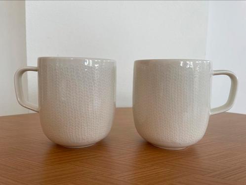 Twee Iittala Sarjaton witte (letti) bekers 0,36 liter, Huis en Inrichting, Keuken | Servies, Zo goed als nieuw, Kop(pen) en/of Schotel(s)