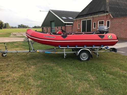 Zodiak Futura mk11 in nieuwstaat ( Demo Model), Watersport en Boten, Rubberboten, Zo goed als nieuw, Overige merken, Aluminium