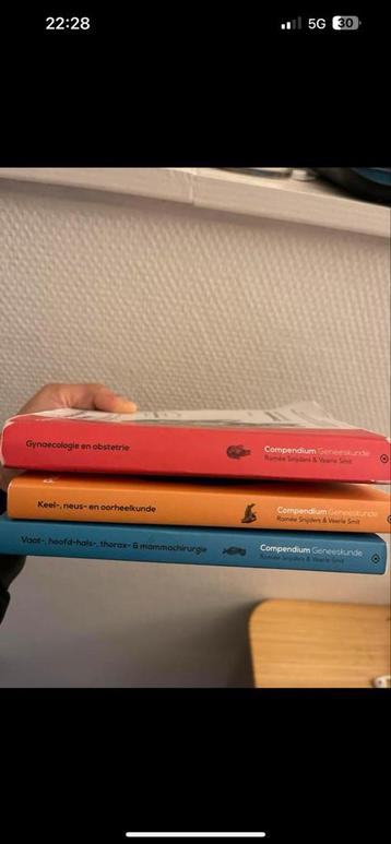Compendium Geneeskunde - Set van 3 boeken beschikbaar voor biedingen