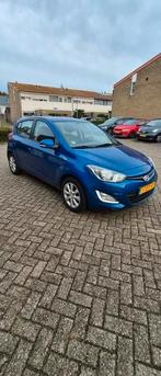 Hyundai i20 1.2 | 2014 | 121.000 km | Distributieketting ver, Auto's, Zwart, 4 cilinders, Origineel Nederlands, Handgeschakeld