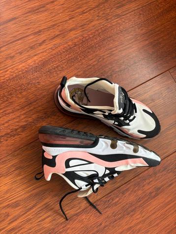 Nike Sneakers Maat 40 beschikbaar voor biedingen