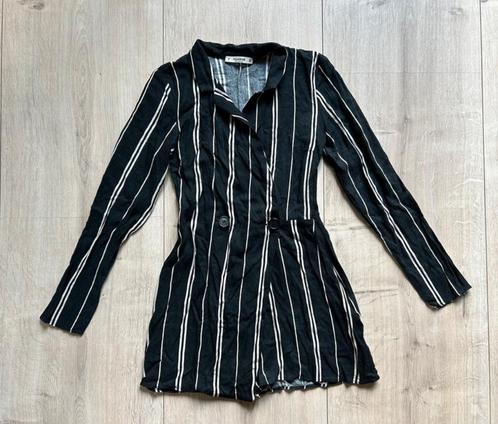 Pull&Bear playsuit met lange mouwen, Kleding | Dames, Jumpsuits, Zo goed als nieuw, Maat 34 (XS) of kleiner, Ophalen of Verzenden