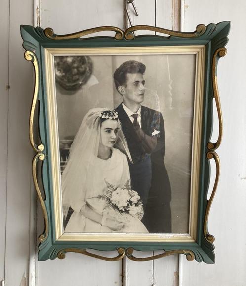 Brocante oude houten lijst - fotolijst - groen met goud, Audio, Tv en Foto, Fotografie | Fotolijsten, Gebruikt, Ophalen of Verzenden