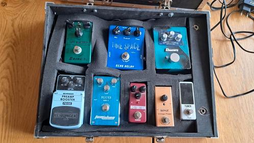 Compleet pedalboard, Muziek en Instrumenten, Effecten, Gebruikt, Chorus, Ophalen of Verzenden