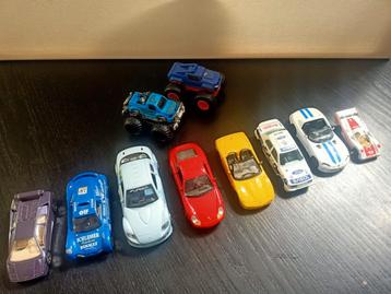 18 Verschilden ijzeren raceauto's en motoren. beschikbaar voor biedingen