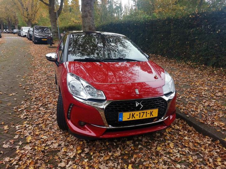 DS 3 1.2 VTI 2016 Rood, Auto's, DS, Particulier, DS 3, Benzine, B, Hatchback, Handgeschakeld, Origineel Nederlands, Rood, Voorwielaandrijving