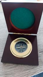 Kompas in houten doosje van DynAretail de juiste koers 10€, Ophalen of Verzenden, Nieuw