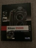 Nikon D5000 Handleiding - Digitale Fotografie, Boeken, Ophalen of Verzenden, Zo goed als nieuw