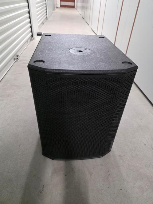 DB Technologies SUB 615 (subwoofer), Muziek en Instrumenten, Versterkers | Keyboard, Monitor en PA, Zo goed als nieuw, P.A., Ophalen