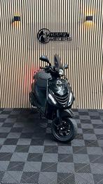 Piaggio Zip 2025 | 280 km | Nieuwstaat | Full Custom, Fietsen en Brommers, Scooters | Piaggio, Maximaal 45 km/u, Zip, Zo goed als nieuw