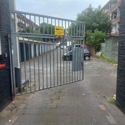 TE HUUR PARKEERPLAATSEN ROTTERDAM., Auto diversen, Autostallingen en Garages