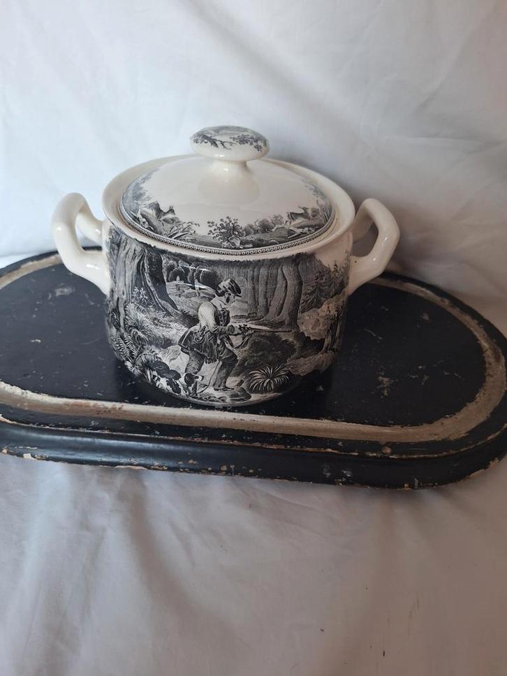 Prachtige dekschaal villeroy en boch, Antiek en Kunst, Antiek | Servies los, Ophalen of Verzenden