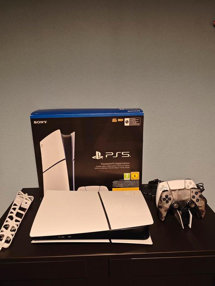 PlayStation 5 Slim Digital Edition + Extra Controller, Spelcomputers en Games, Spelcomputers | Sony PlayStation 5, Zo goed als nieuw