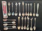 Verzameling lepeltjes, verzilverd, zilver, goud?, Antiek en Kunst, Ophalen