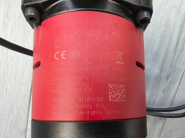Grundfos Alpha 1 Model B 25-60/130, Doe-het-zelf en Verbouw, Verwarming en Radiatoren, Zo goed als nieuw, Overige typen, Minder dan 200 watt