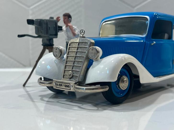 Modelauto Schuco Mercedes-Benz 170V Bayerischer Rundfunk, Hobby en Vrije tijd, Modelauto's | 1:18, Zo goed als nieuw, Overige merken