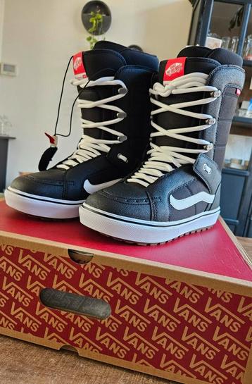 Nieuw vans snowboardschoenen maat 45 beschikbaar voor biedingen
