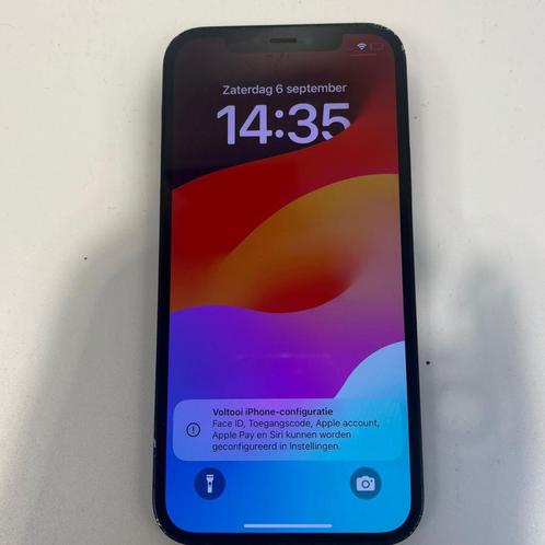 Apple iPhone 12 zwart 64GB met lichte krasjes, accu 83%, Telecommunicatie, Mobiele telefoons | Apple iPhone, Zo goed als nieuw