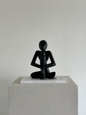 Vintage abstract figuratief beeldhouwwerk beschikbaar voor biedingen
