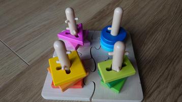 hape houten sorteerpuzzel beschikbaar voor biedingen