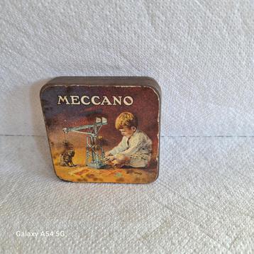 Vintage Meccano Doosje beschikbaar voor biedingen