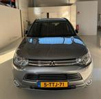 Mitsubishi Outlander 2.0 Phev 203pk 4WD (nieuwe accu), Auto's, Mitsubishi, Outlander, SUV of Terreinwagen, Zilver of Grijs, 82 €/maand