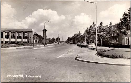 Koninginneweg - Zwijndrecht (1969), Verzamelen, Ansichtkaarten | Nederland, Gelopen, Zuid-Holland, 1960 tot 1980, Verzenden