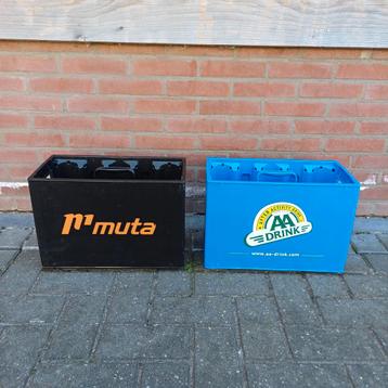 2 x Lege bidon kratten  beschikbaar voor biedingen
