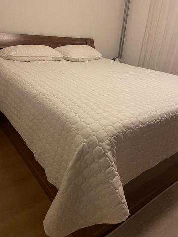 Twee persoonsbed 