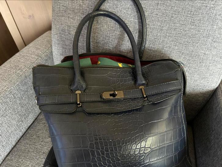 Leuke navy blauwe handtas, Sieraden, Tassen en Uiterlijk, Tassen | Damestassen, Zo goed als nieuw, Handtas, Blauw, Verzenden