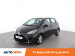 Toyota Yaris 1.5 Hybrid Now | RC65752 | (bj 2015, automaat), Auto's, Gebruikt, 4 cilinders, Met garantie (alle), Zwart