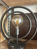 Gietijzeren design lamp, Huis en Inrichting, Lampen | Tafellampen, Ophalen of Verzenden, Nieuw, Metaal, Minder dan 50 cm