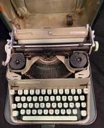 “ Hebreeuws “! Typemachine Bijzonder ! met Koffer, Antiek en Kunst, Ophalen