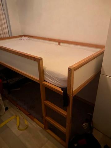 Stapelbed beschikbaar voor biedingen