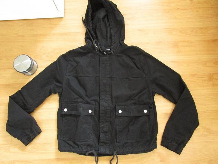 H&M Divided - zwarte zomerjas maat M, Kleding | Dames, Jassen | Zomer, Zo goed als nieuw, Maat 38/40 (M), Zwart, Ophalen of Verzenden