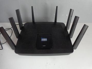 Linksys router/modem EA 9500 met adapter(origineel)  beschikbaar voor biedingen