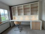 Ruim bureau met boekenkast, led-spots en stopcontacten, Ophalen, Zo goed als nieuw, Bureau