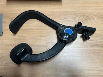 Shoulder rig | Schouder statief beschikbaar voor biedingen